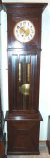 _Grandfather.jpg (30675 bytes)